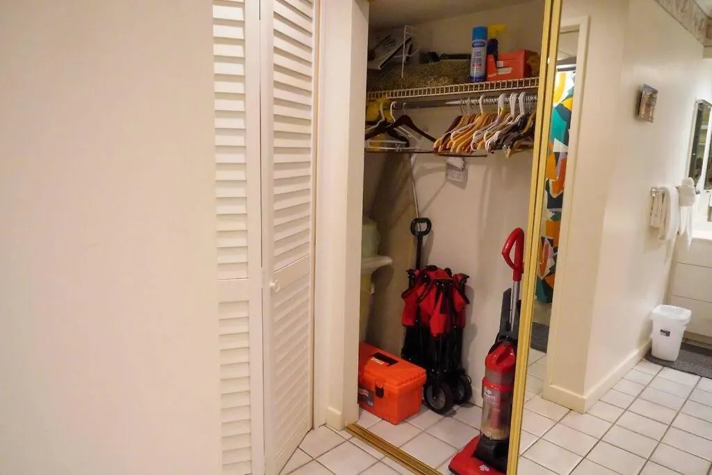 Maui Bliss: 1Br Corner Haven, Ocean & Golf Views Apartment Kahana