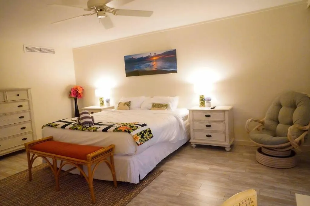Maui Bliss: 1Br Corner Haven, Ocean & Golf Views Apartment Kahana