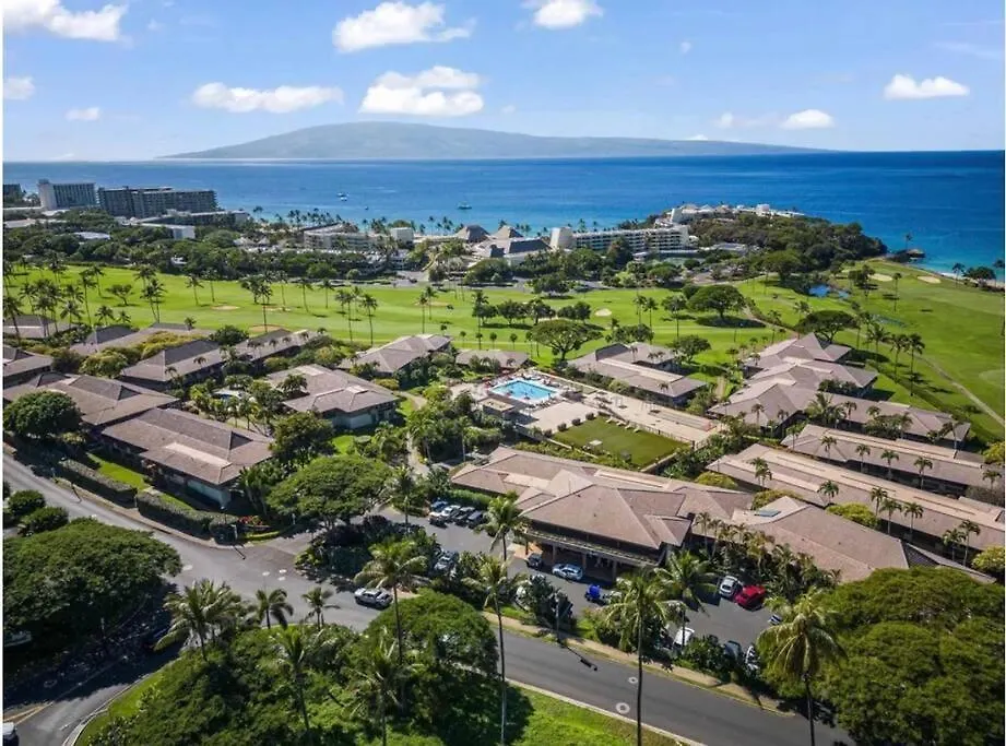 Maui Bliss: 1Br Corner Haven, Ocean & Golf Views Apartment Kahana
